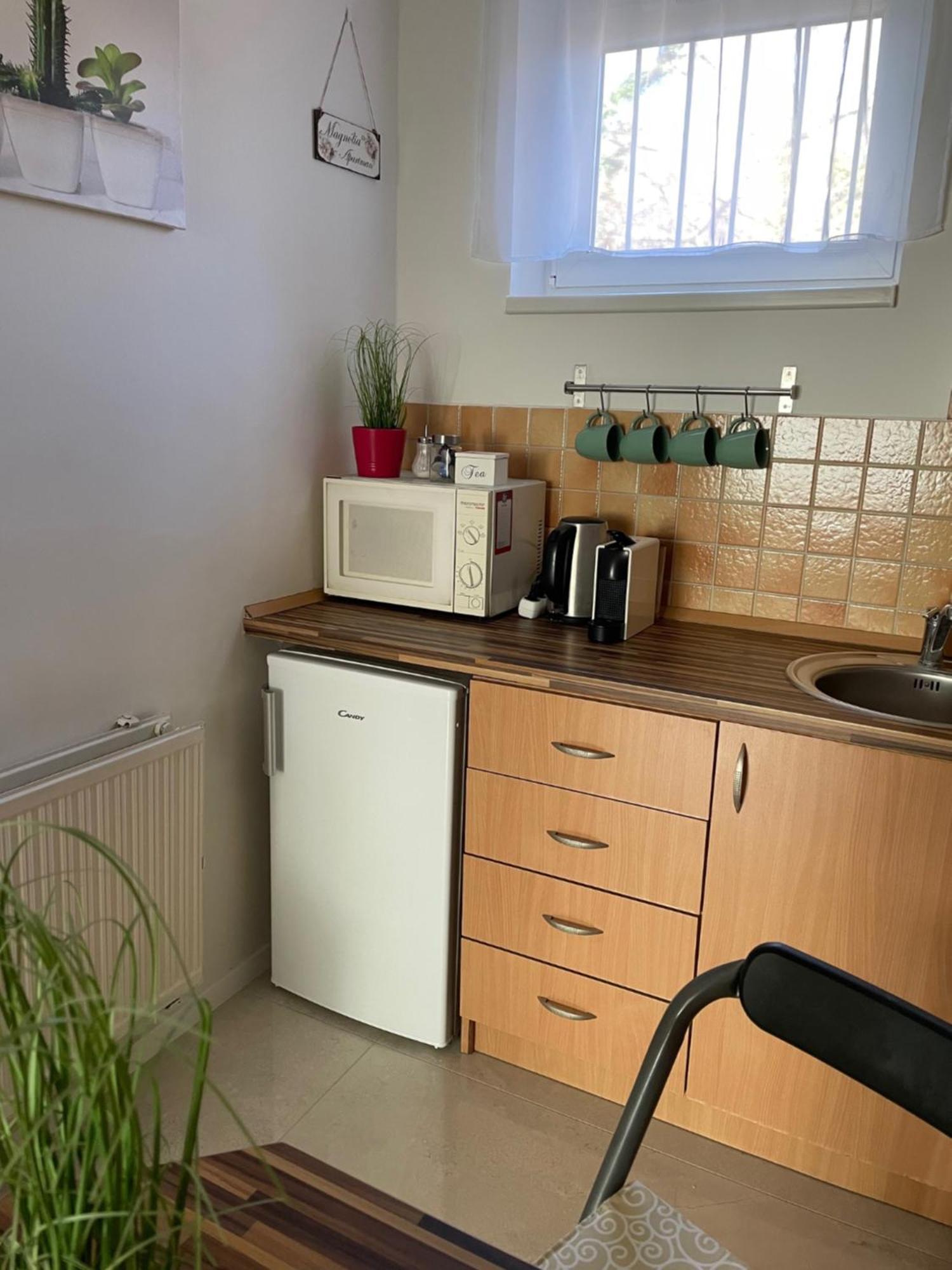 Magnolia Apartman Gyor Exterior photo